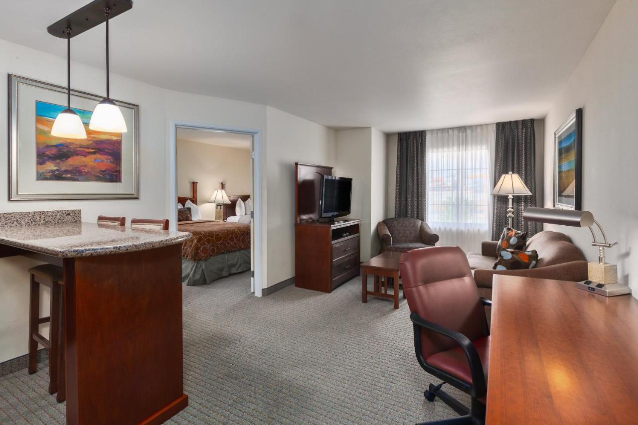 Staybridge Suites El Paso Airport By Ihg Eksteriør bilde